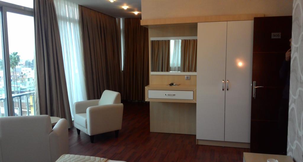 Guney Adana Otel 外观 照片